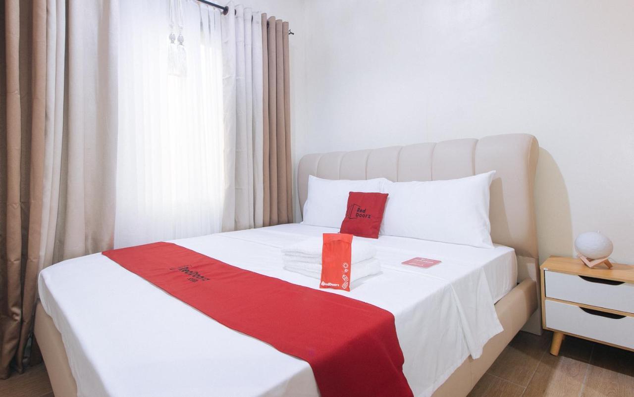 Reddoorz Plus @ Cuarto Verde Staycation Las Piñas Buitenkant foto